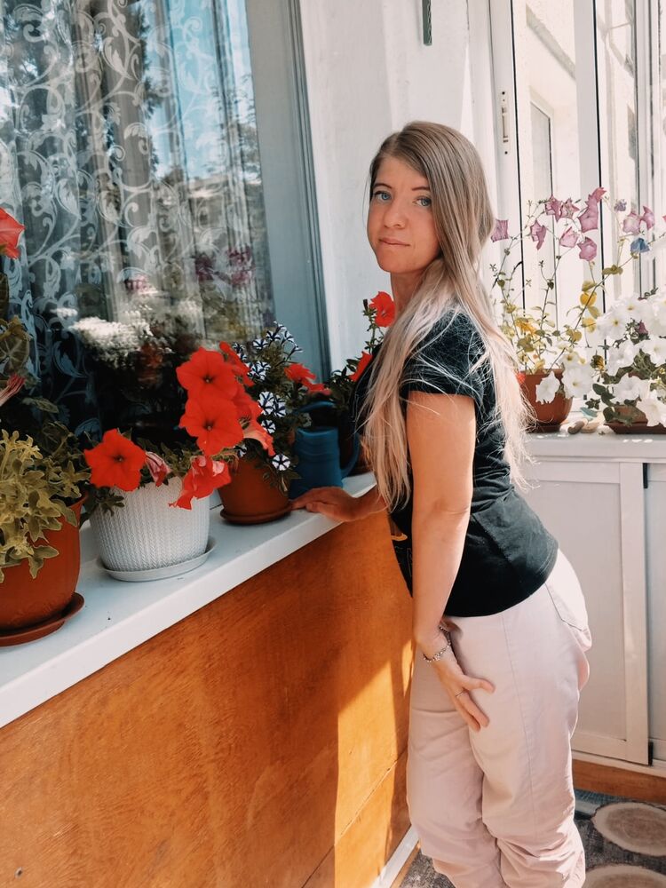  52935911  , 35 ,    -