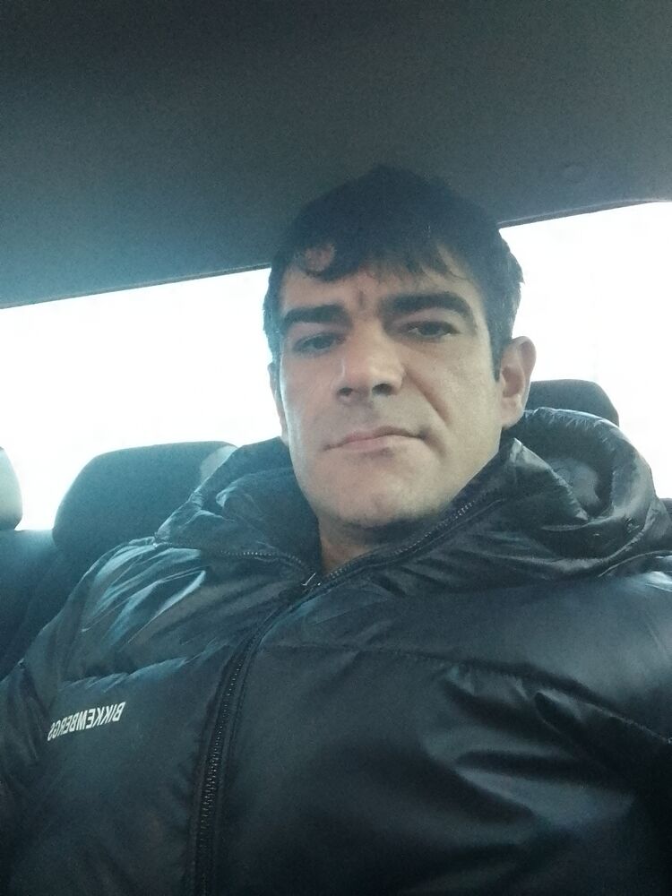  41764381  KAmran, 34 ,    