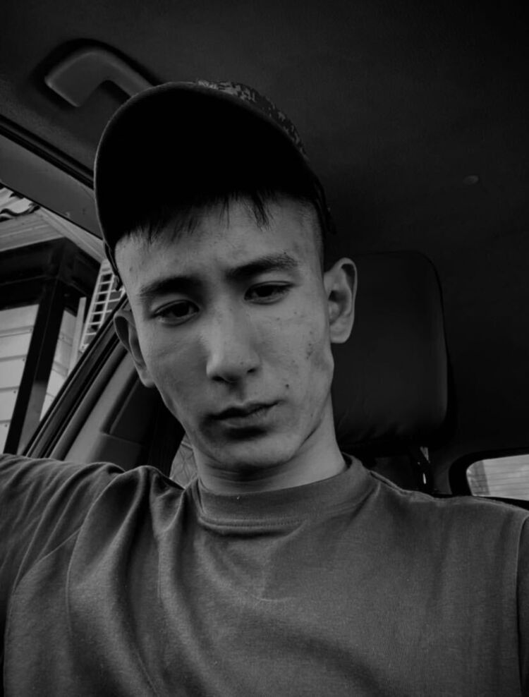  ,   Valentin, 22 ,   ,   , c 