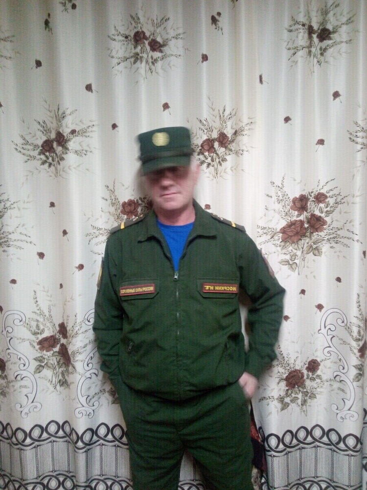  22025271  , 52 ,    