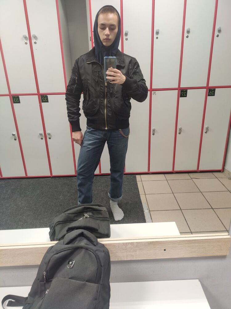  ,   Uilmam, 21 ,   ,   