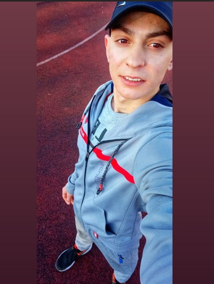  23480471  Igor dulich, 26 ,    