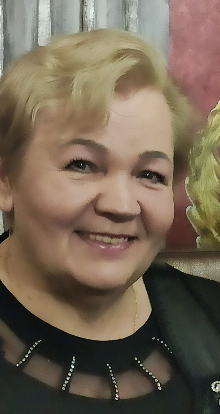  33652471  Valia, 64 ,    