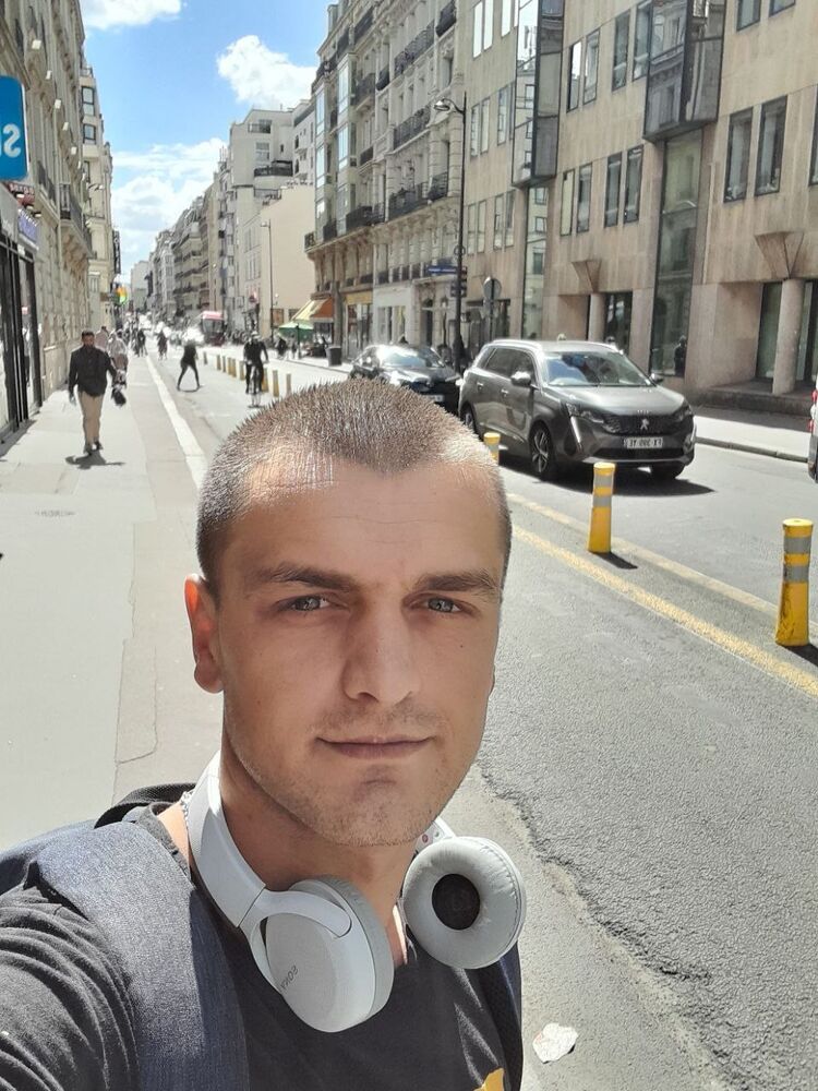  ,   Ivan, 29 ,   ,   
