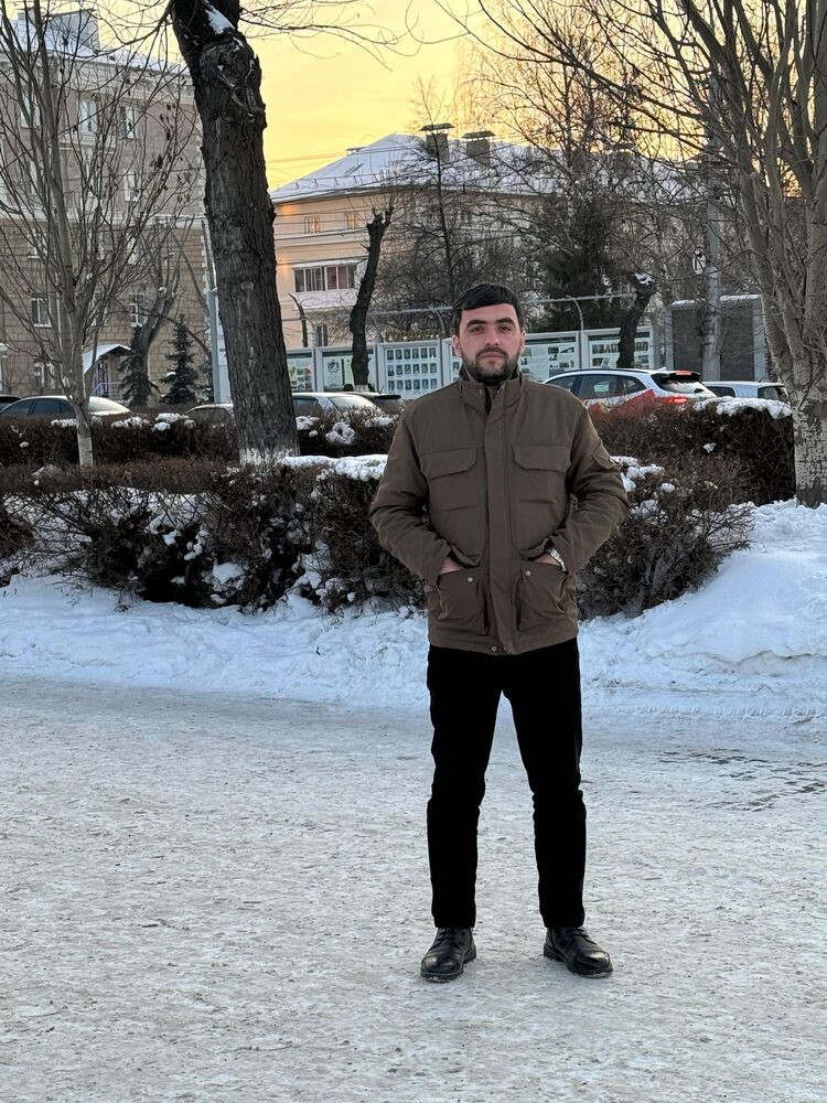  49802351  Mammadov, 32 ,    