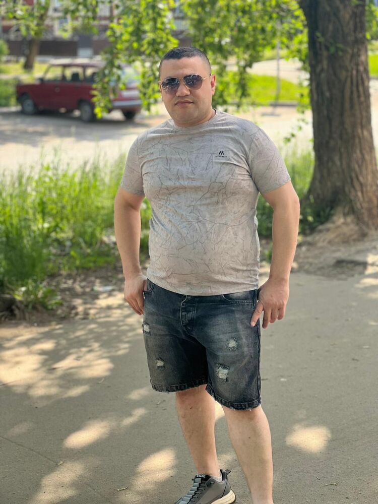  52981041  , 37 ,    