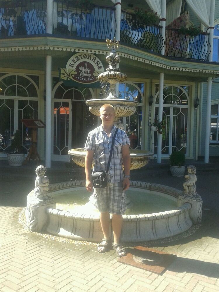  ,   Artur, 30 ,   ,   , c 