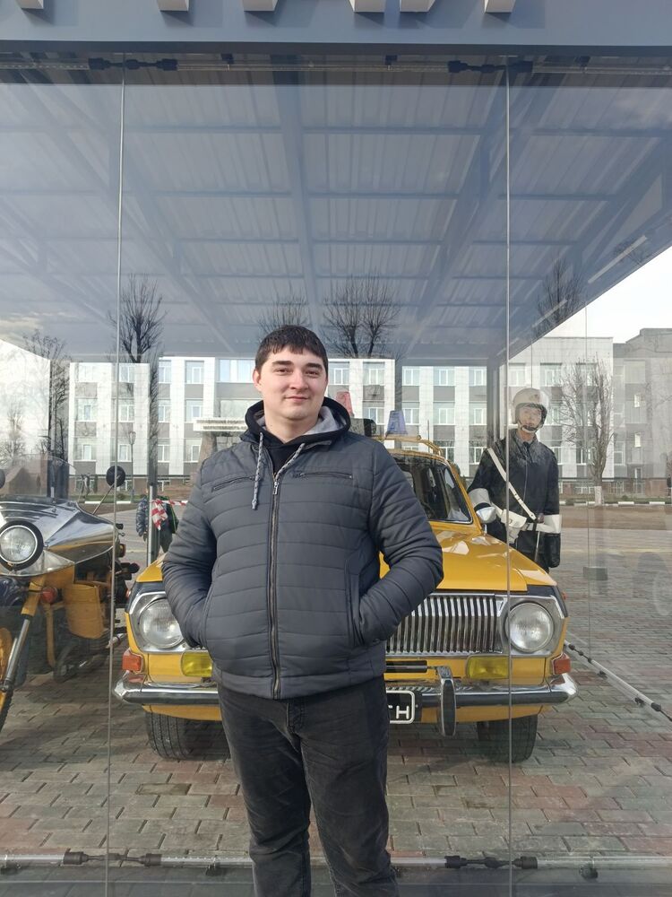  51465851  Ilya, 30 ,    