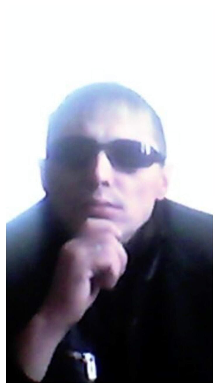  ,   Aleks, 46 ,   ,   