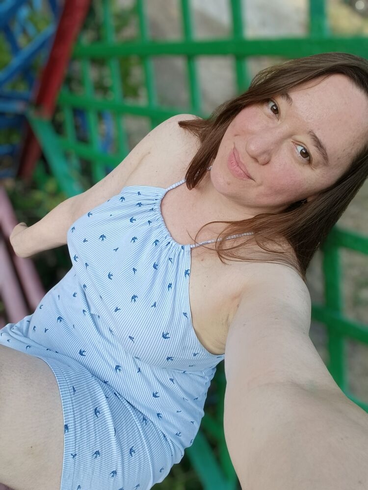  53048281  , 29 ,    