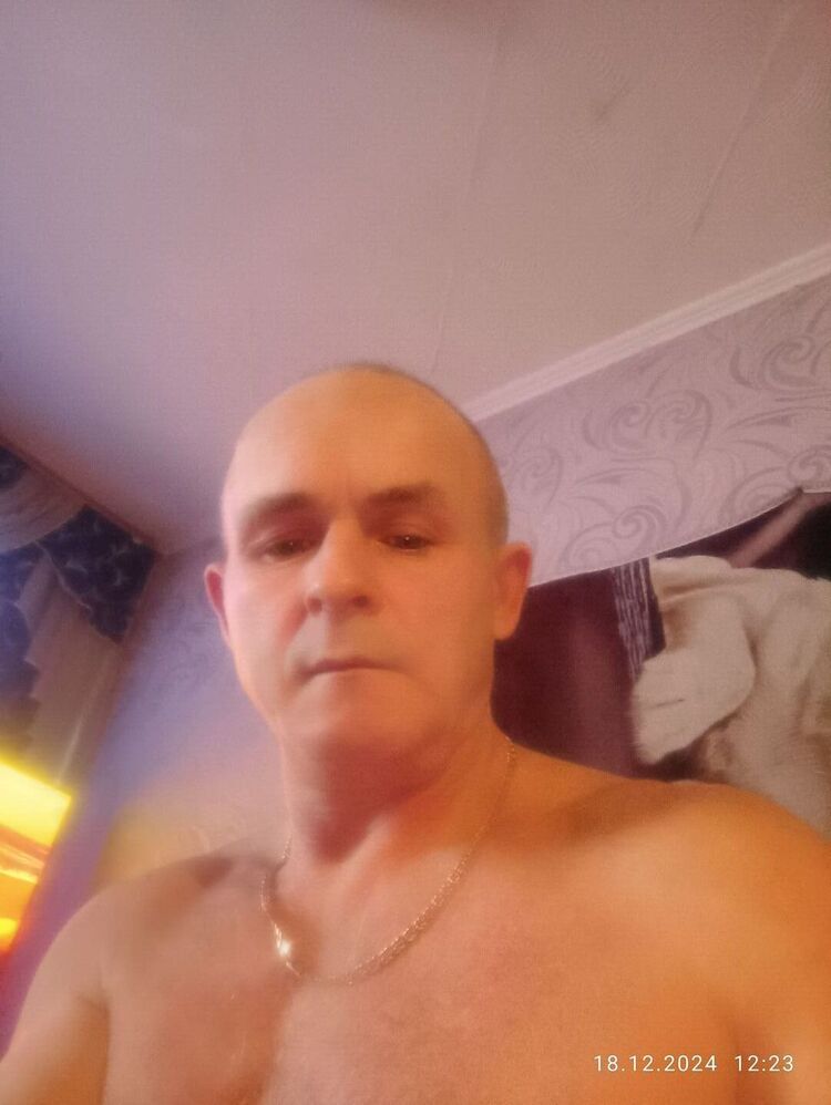  48331041  , 52 ,    
