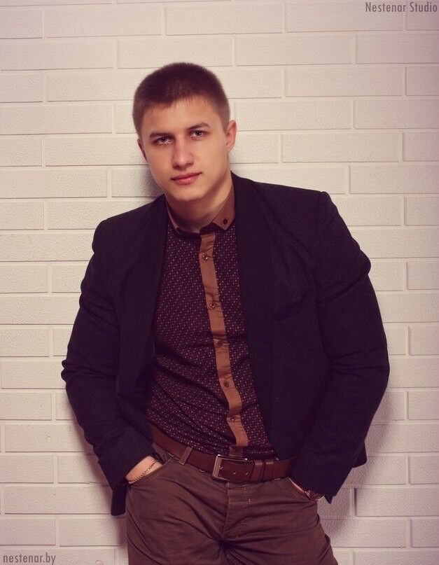  4246181  Dima, 31 ,    