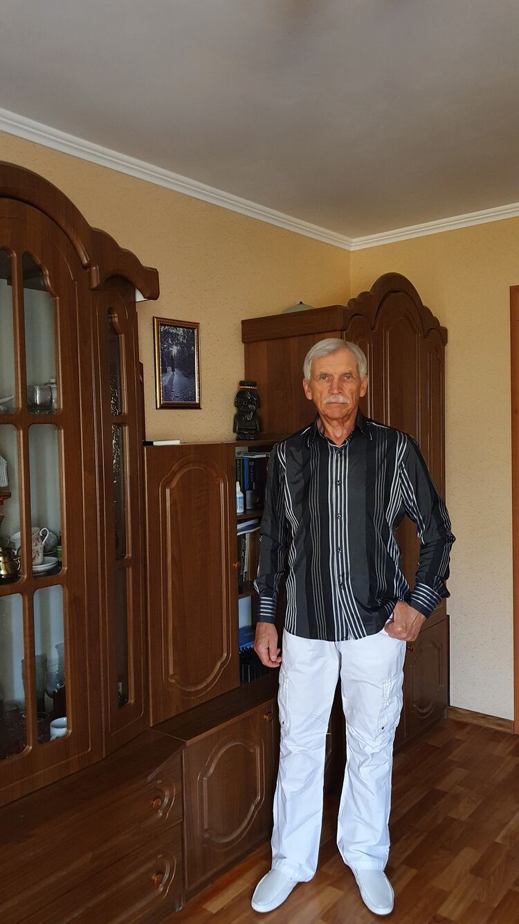  29795771  Sergei, 65 ,    
