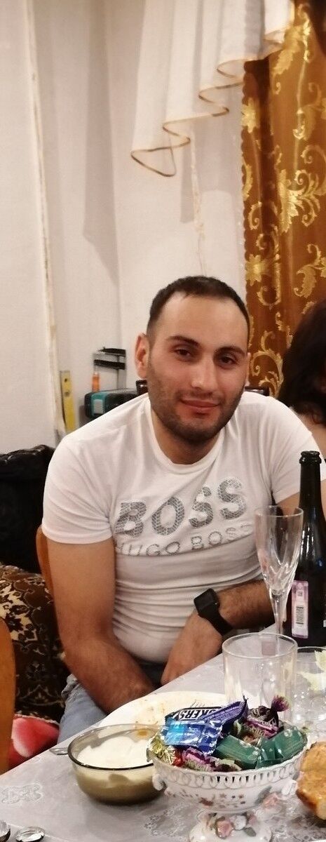  18862511  Tigran, 35 ,    