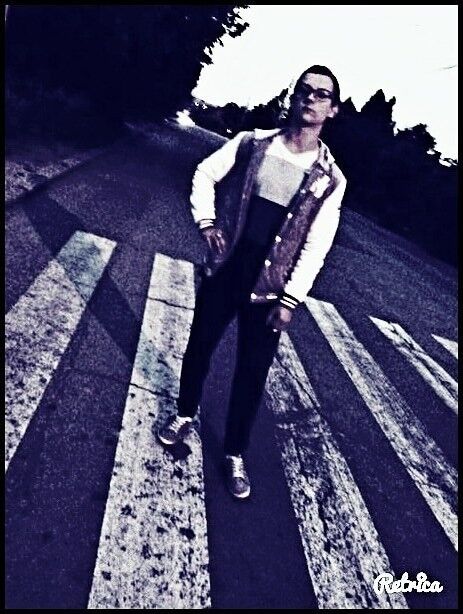  11935701  Jon, 27 ,    