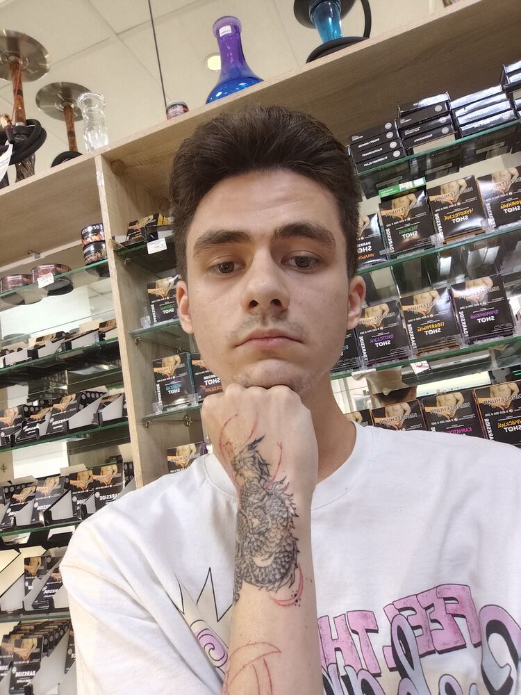  44889021  , 23 ,    