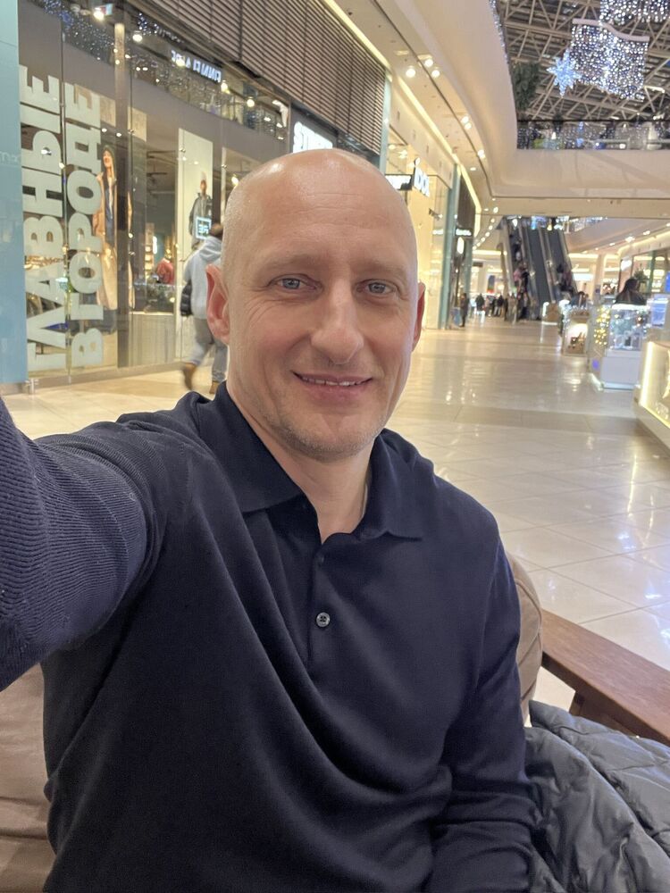  49651881  Vlad, 47 ,    -