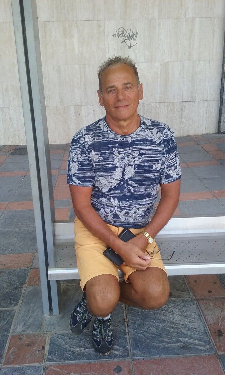  -,   Vali, 58 ,   ,   , c 
