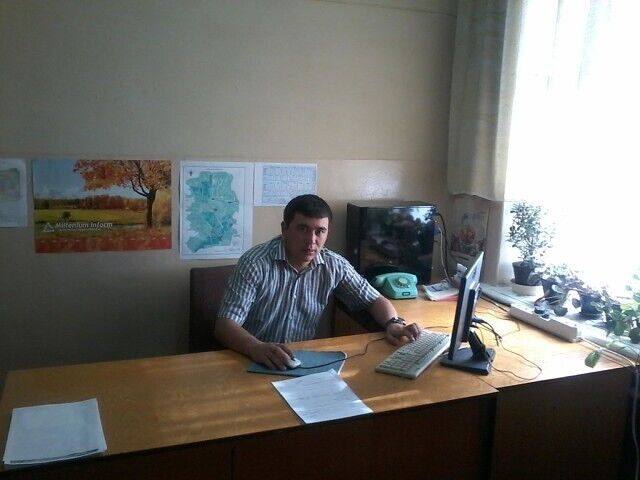  40579531  BOBUR, 39 ,    