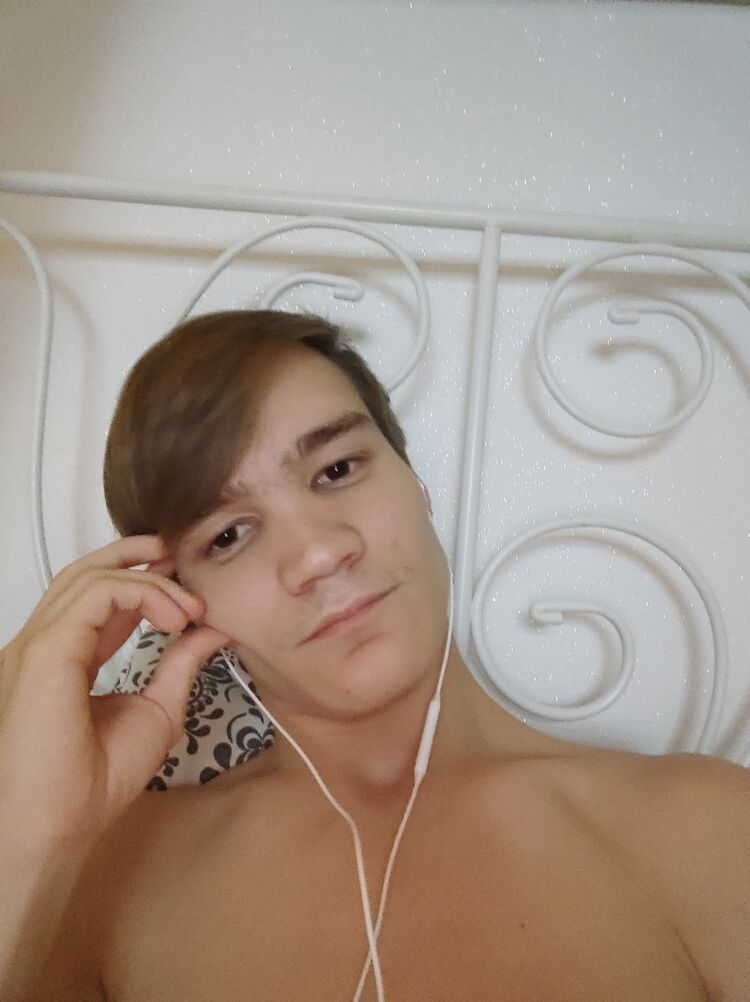  39275501  , 21 ,    
