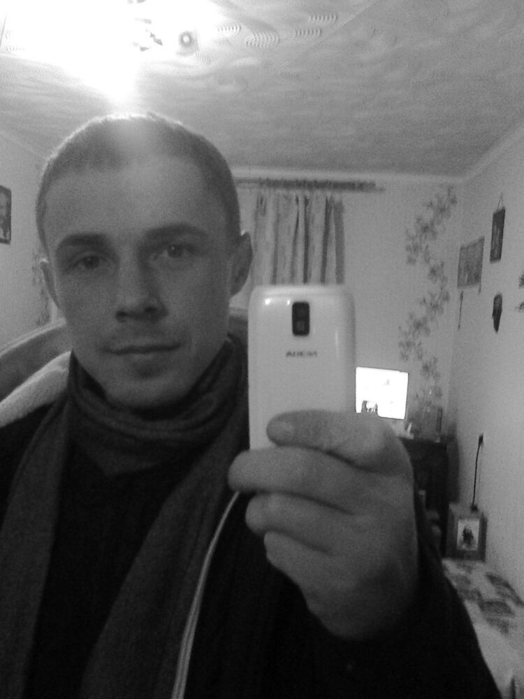  11127001  Boi, 36 ,    