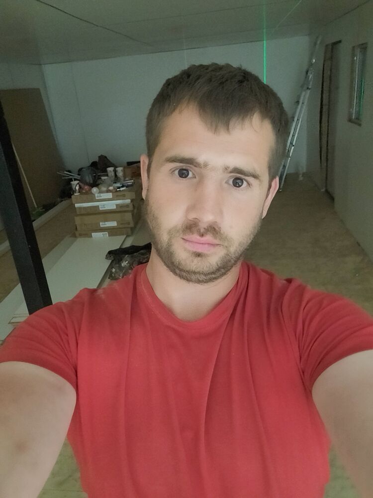 37666421  , 33 ,    
