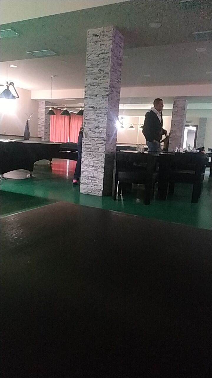  22814751  Abrorbek, 34 ,     