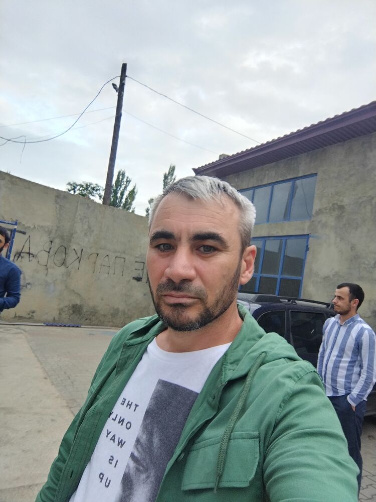  28515981  , 39 ,    