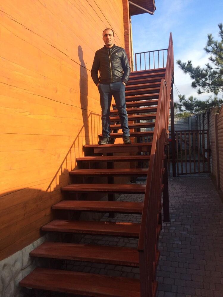  ,   Arman, 39 ,   ,   , c 