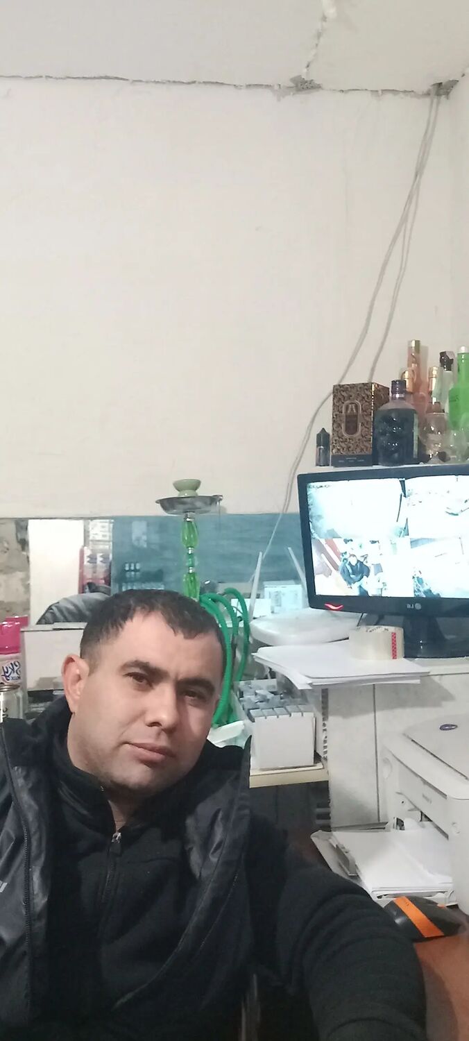  ,   Azer, 36 ,   ,   , c , 