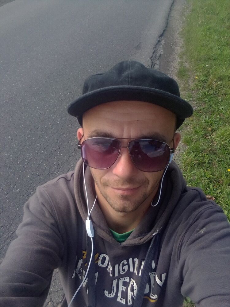  21350311  Ivan, 33 ,    Pszczolki