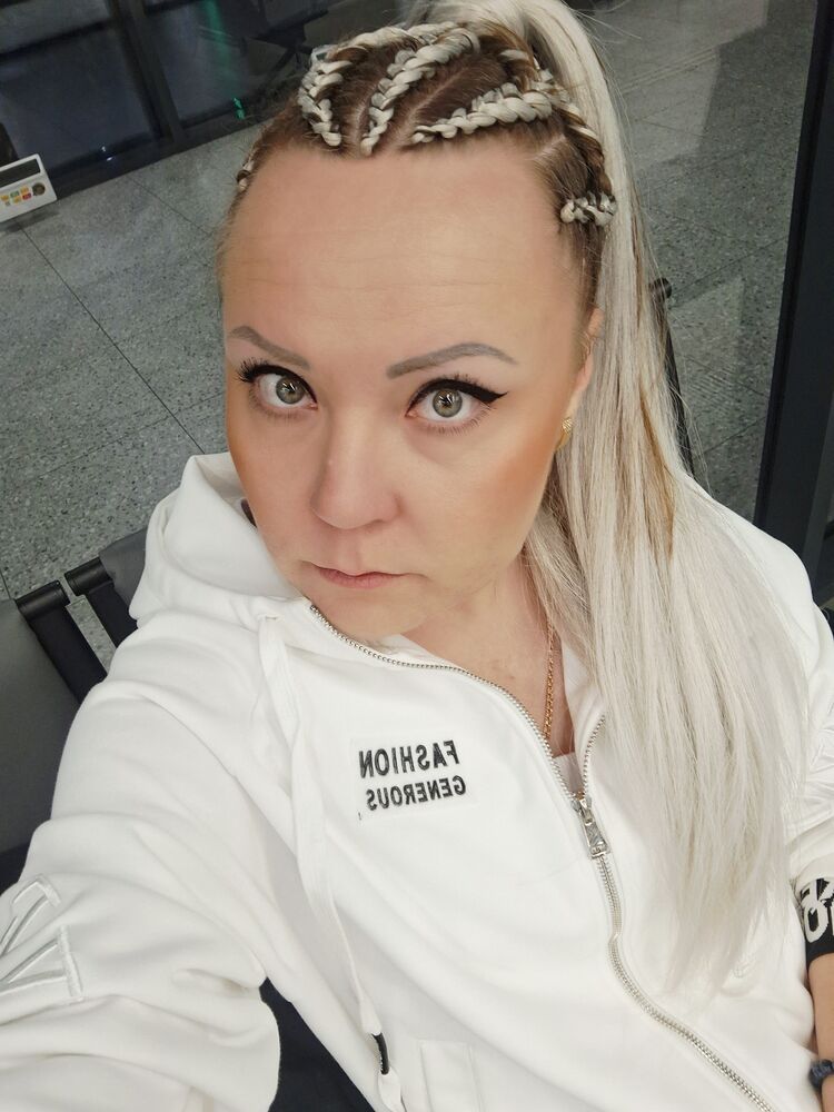  54442421  , 35 ,    -