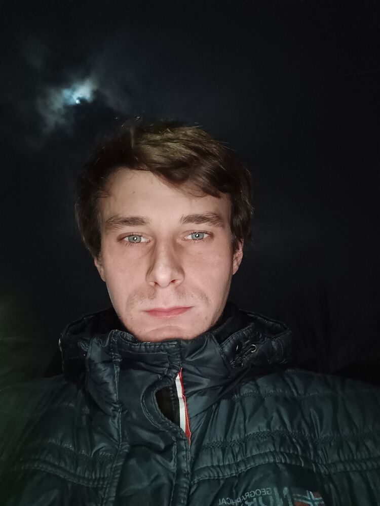 39566011  , 28 ,    