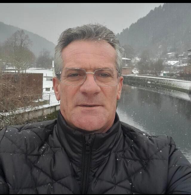  ,   Muki, 40 ,   ,   