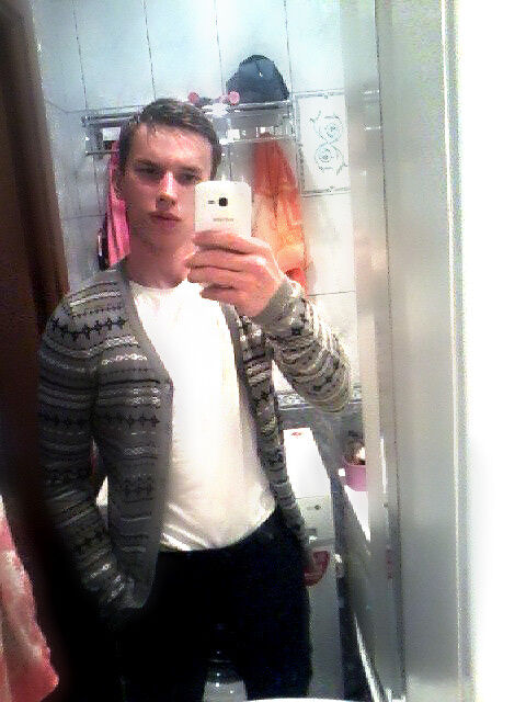  6581511  Kosty, 30 ,    