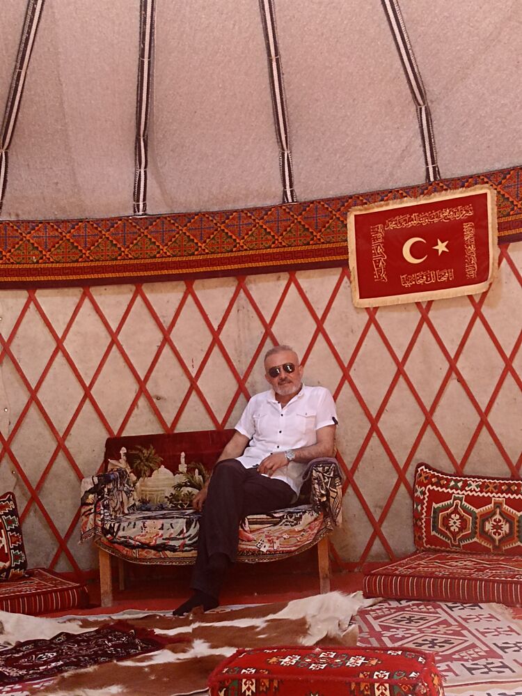  46767761  Lokman, 51 ,    