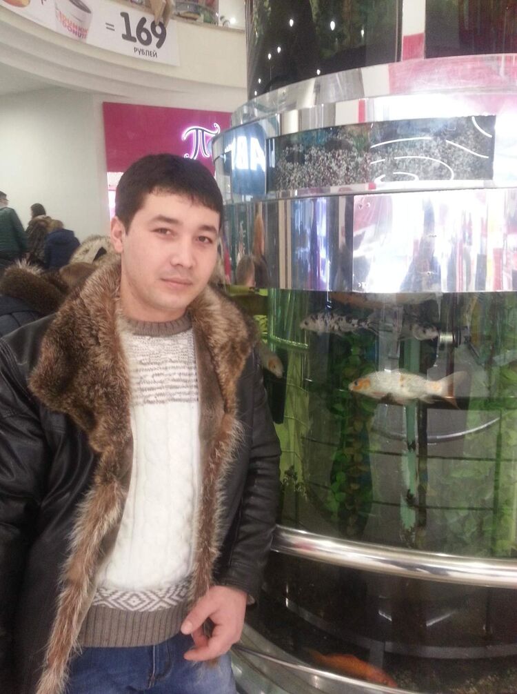  ,   Ismoyil, 35 ,   ,   