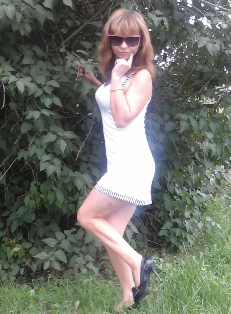  ,   ALYA, 40 ,  