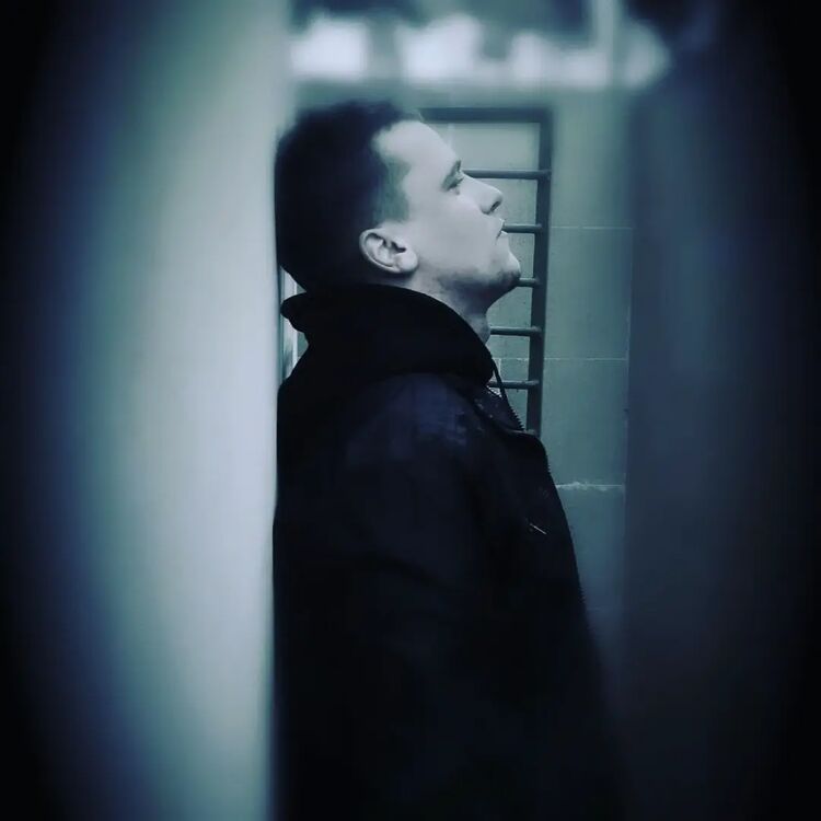  ,   Nariman, 21 ,   ,   