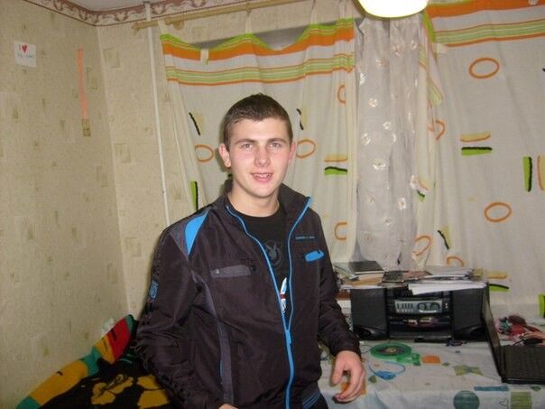  5003501  Andrey, 42 ,    
