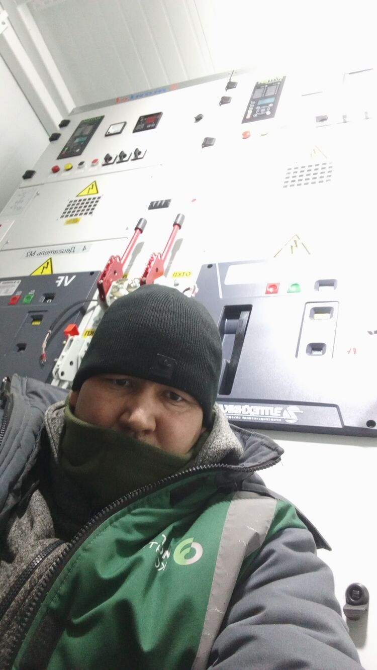  49963891  Muhammetazat, 37 ,    