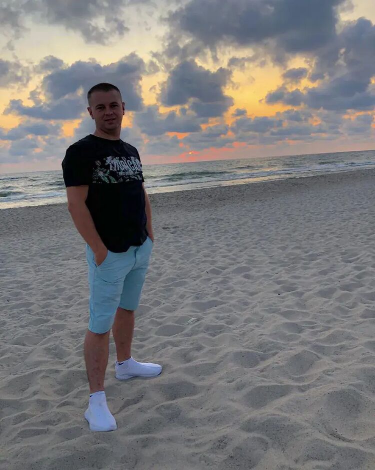 ���� 25638991 ������� �����, 33 ����, ���� ���������� � �����-����������