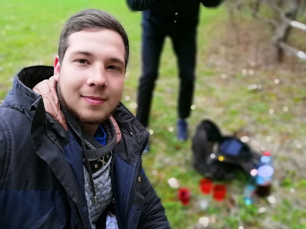  ,   Saha vlasko, 25 ,   ,   , c 