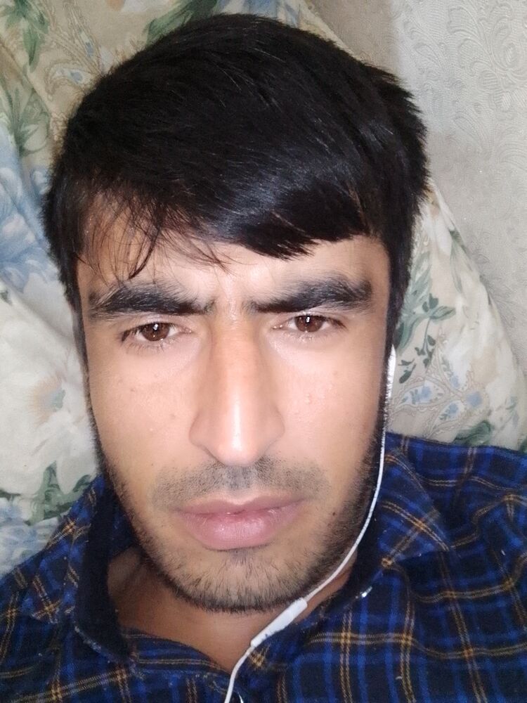  37077781  Husein, 35 ,     