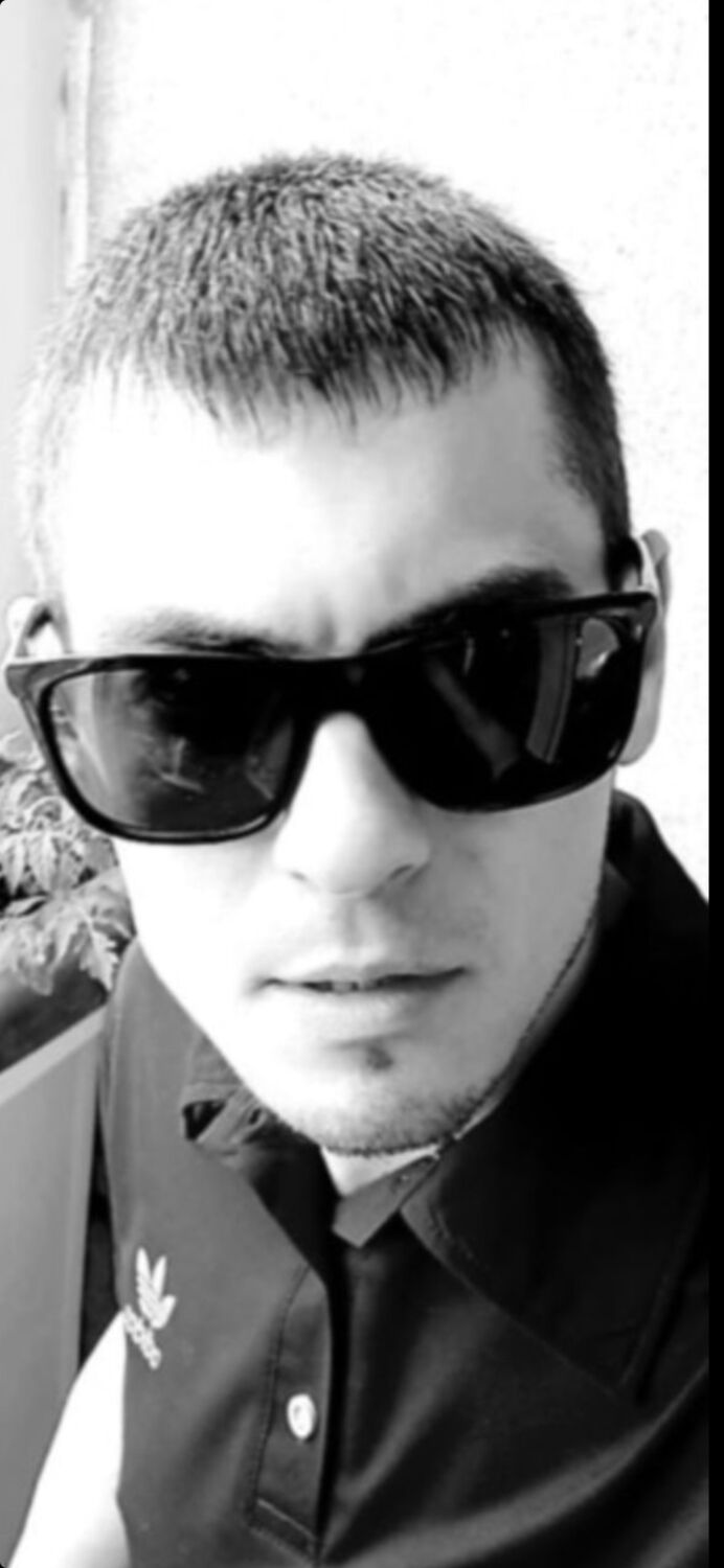  31072701  Tatar, 40 ,    