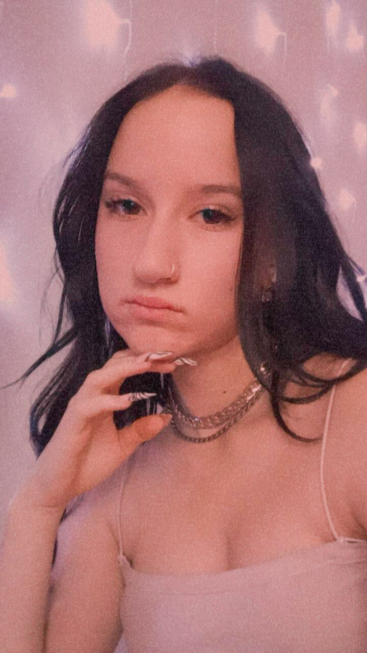  30638921  Nadya, 21 ,    