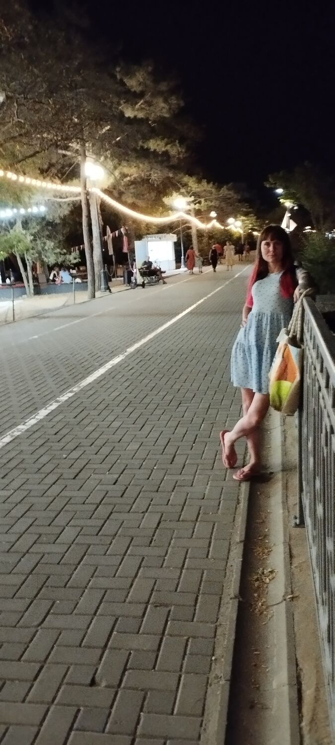  43027261  Vika, 37 ,    