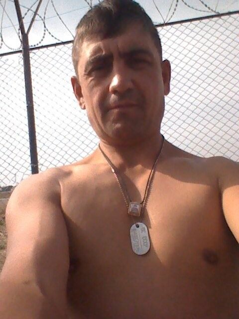  8427951  , 42 ,    