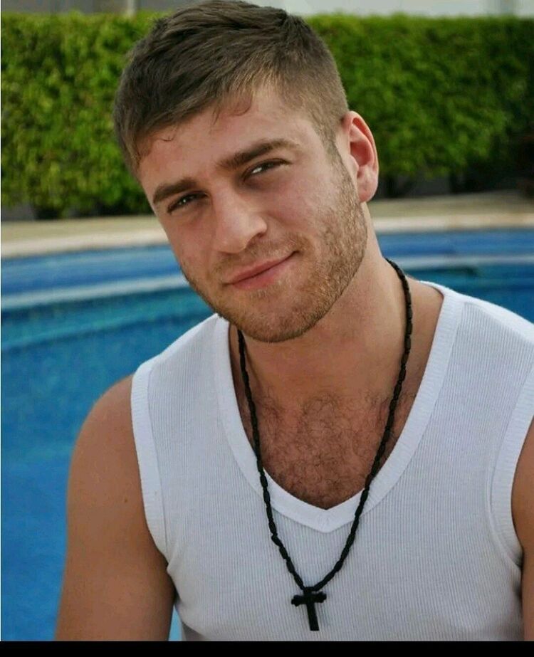  ,   Alen, 32 ,   ,   