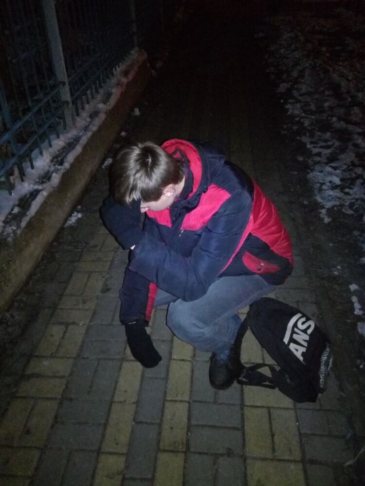  --,   , 28 ,   